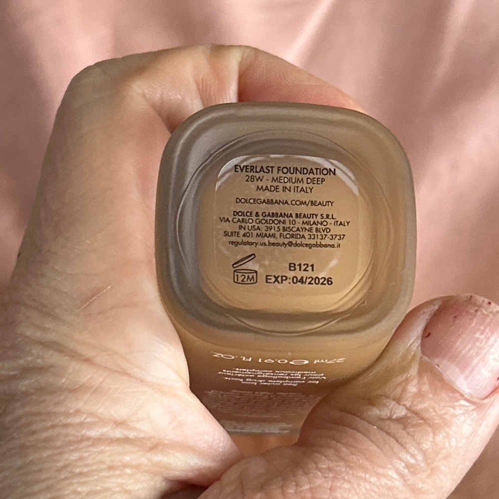 Dolce & Gabbana Everlast Foundation – Beige/Tan - Picture 2 of 2